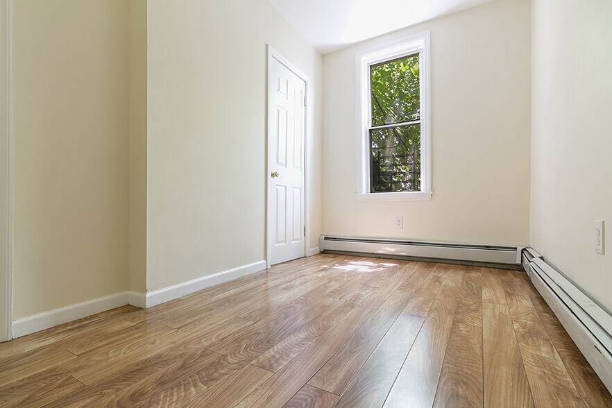 More Photos Of 254 Van Horne St, Jersey City Apartments For Sale