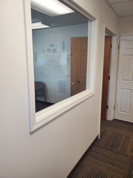 More Photos Of 42 Westlake Ave, Auburn Office For Lease