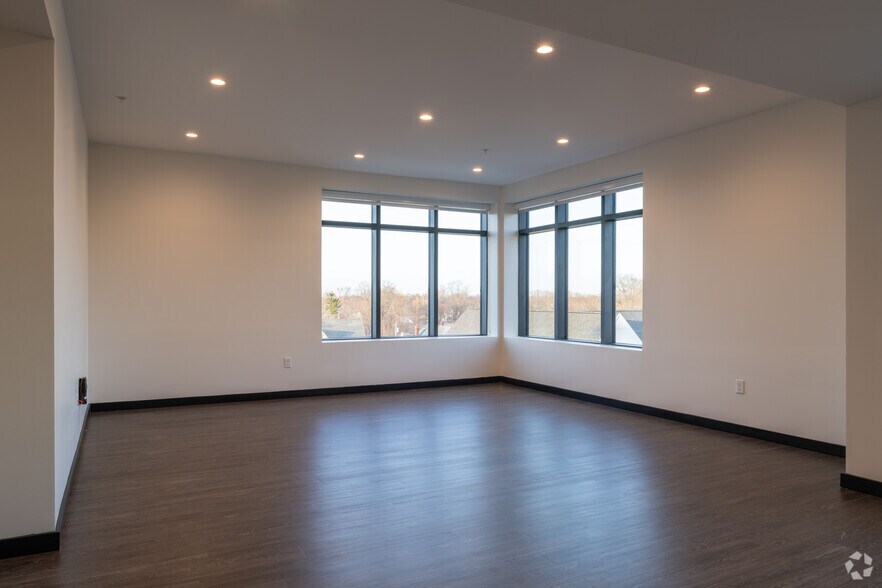 More Photos Of 1100 Michigan Ave, Buffalo Apartments For Lease