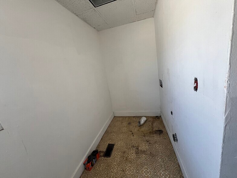 More Photos Of , Huntington Multifamily For Sale