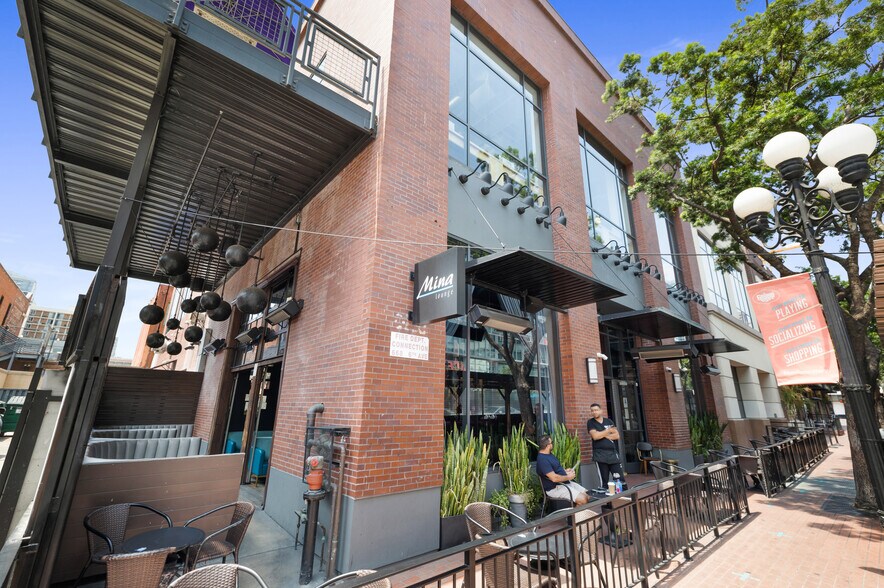 More Photos Of 668 6th Ave, San Diego Storefront Retail Office For Lease