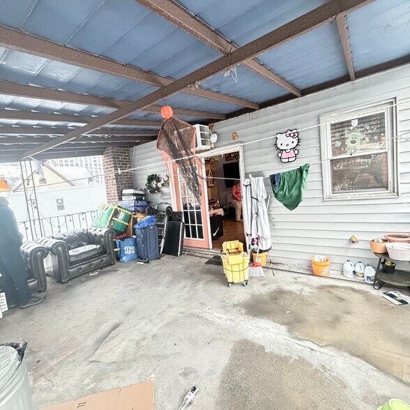 More Photos Of 4810 69th St, Woodside Storefront Retail Residential For Sale