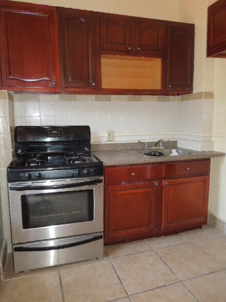 More Photos Of 466 Prospect Pl, Brooklyn Apartments For Sale