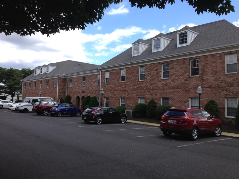 Primary Photo Of 1129 Broad St, Shrewsbury Office For Lease