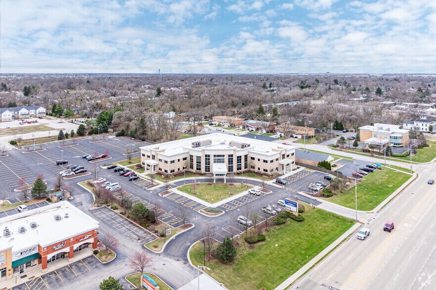 More Photos Of 410 E Lincoln Hwy, New Lenox Medical For Lease