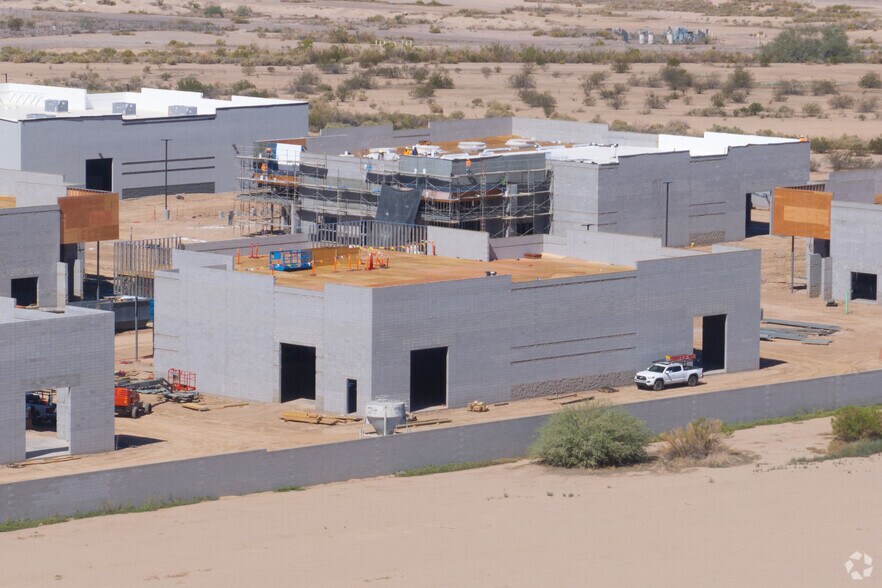 More Photos Of 7320 E Pecos Rd, Mesa Warehouse For Sale