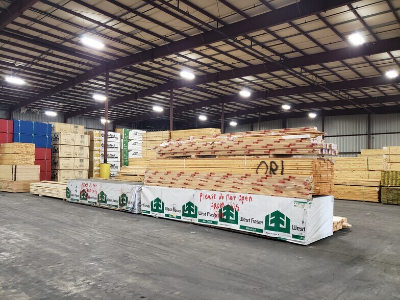 More Photos Of 1900 W New Hampshire St, Orlando Manufacturing For Lease