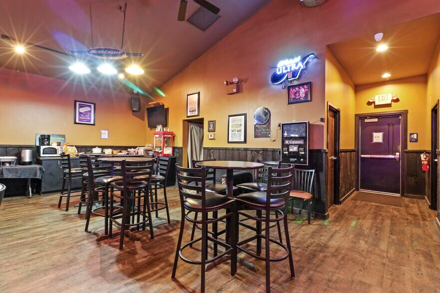 More Photos Of 1477 W Main St, Plymouth Bar For Sale