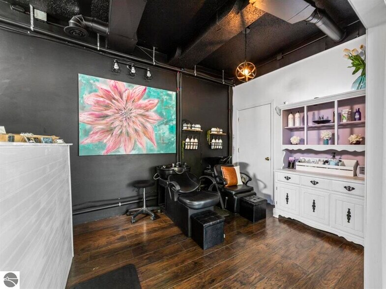 More Photos Of 180 S Benzie Blvd, Beulah Storefront Retail Office For Sale