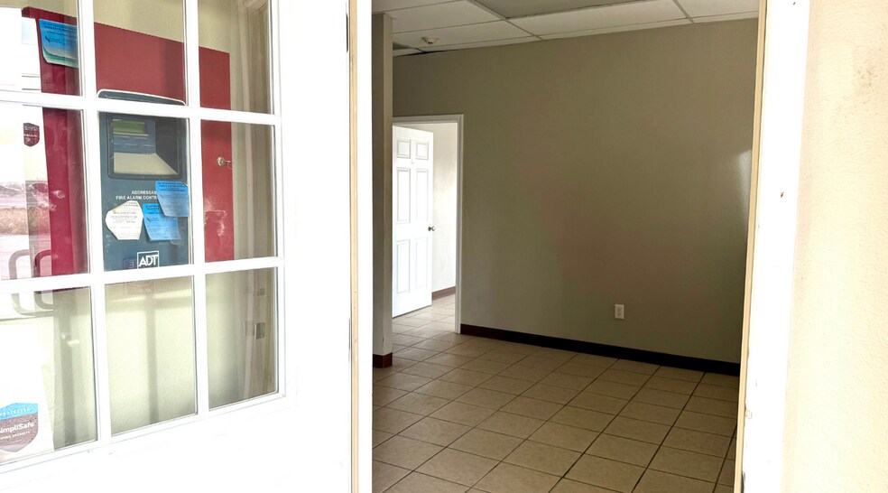 More Photos Of 12920 Tx 191 Frontage Unit 8 rd, Midland Flex For Lease