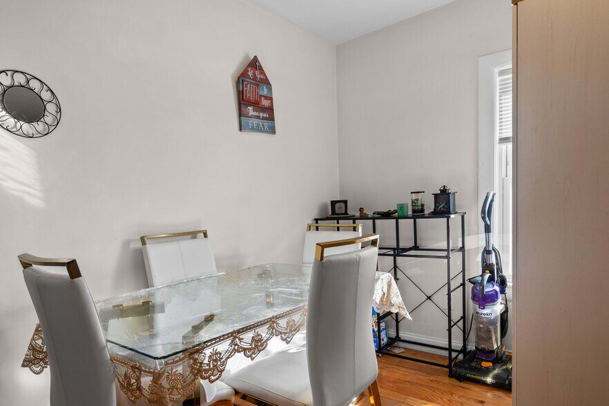More Photos Of 61-65 Broad St, Marlborough Apartments For Sale