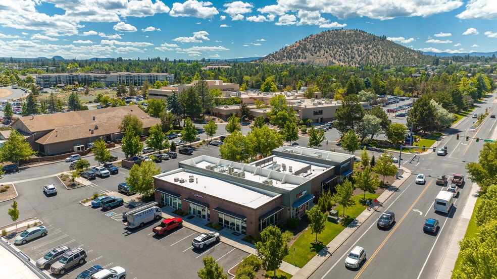 More Photos Of 1500 NE Cushing Dr, Bend Restaurant For Lease