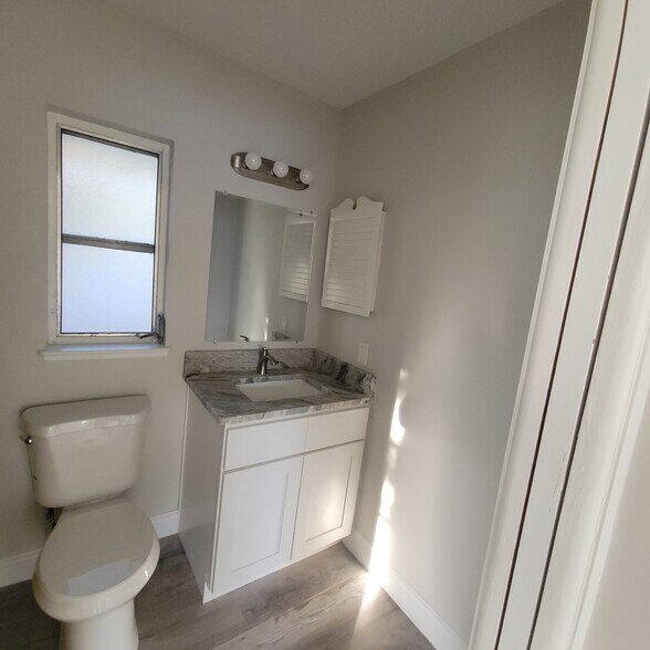 More Photos Of 7-9 Magnolia Ave, Yankeetown Apartments For Sale