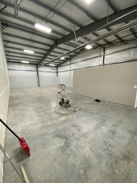 More Photos Of 801 Jane St, Casper Industrial For Lease