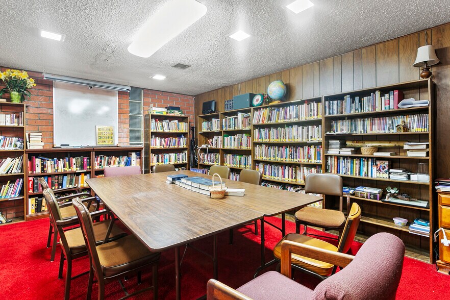 More Photos Of 7070 Palm Ave, Highland Specialty For Sale