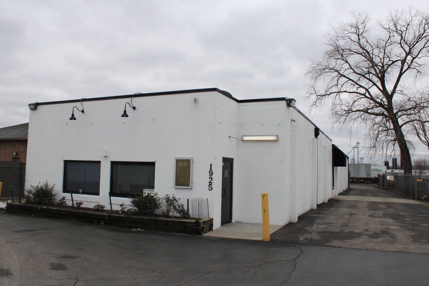 Primary Photo Of 1925 E Livingston Ave, Columbus Warehouse For Sale