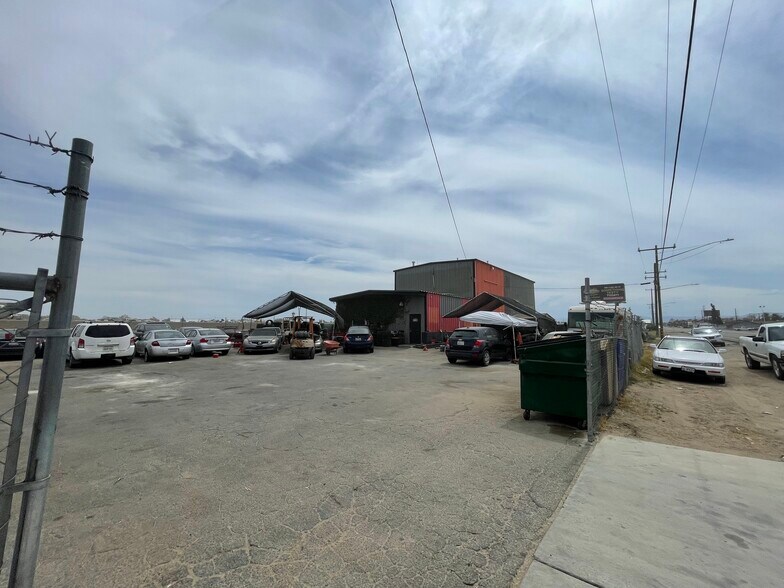 More Photos Of 45424 N Sierra Hwy, Lancaster Manufacturing For Sale