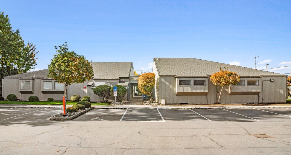 Primary Photo Of 940-948 NE 102nd Ave, Portland Medical For Sale