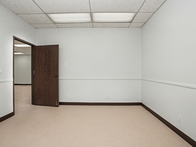 More Photos Of 214 Standard St, El Segundo Office For Lease