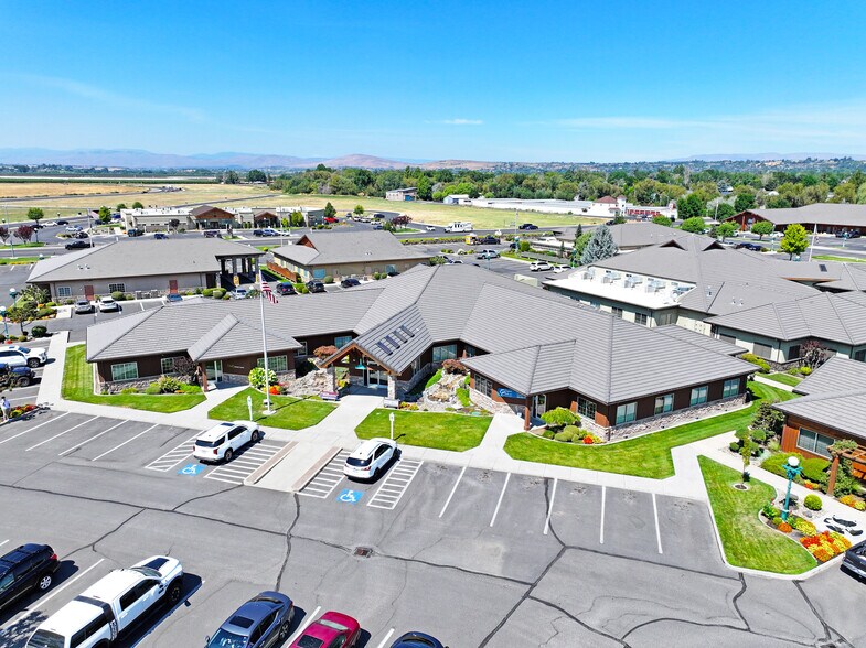 More Photos Of 3907 Creekside Loop, Yakima Office For Lease