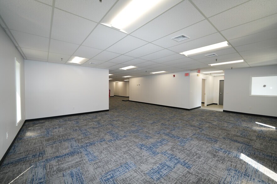 More Photos Of 171 Industrial Pky, Branchburg Manufacturing For Lease