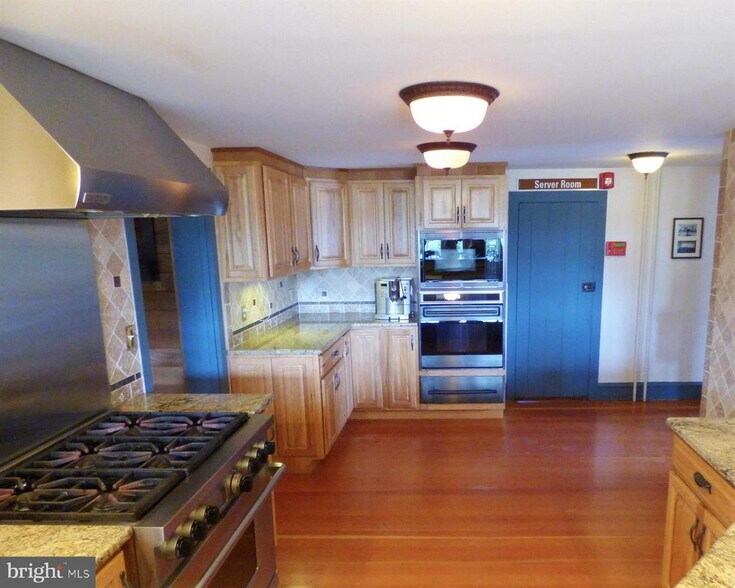 More Photos Of 509 Woodstown Rd, Swedesboro Unknown For Lease