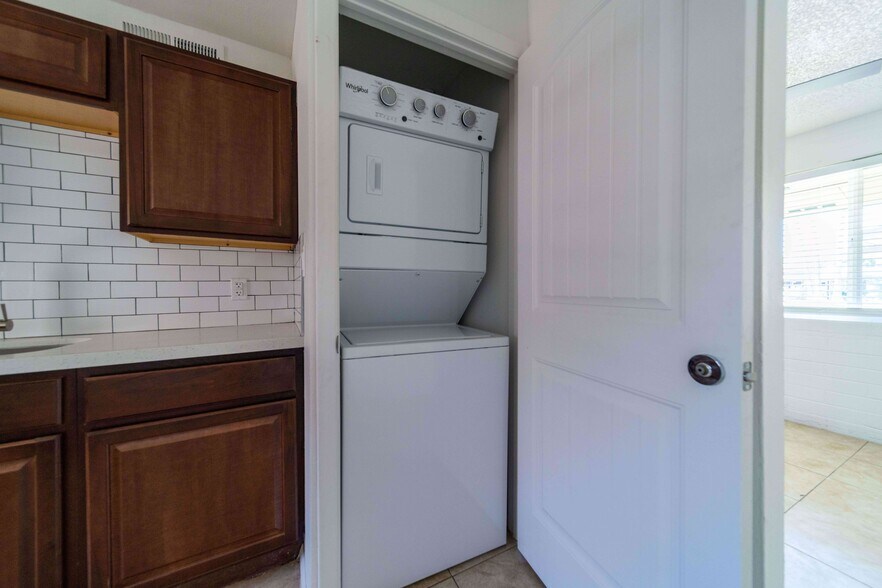 More Photos Of 510 N Horne, Mesa Apartments For Sale