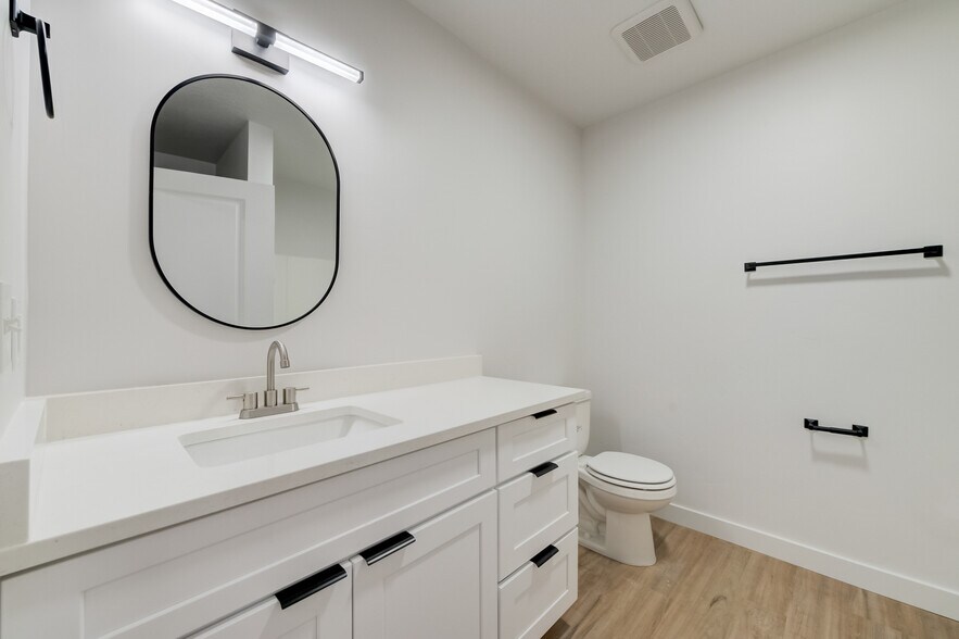 More Photos Of 404 E 5600 S, Salt Lake City Apartments For Sale