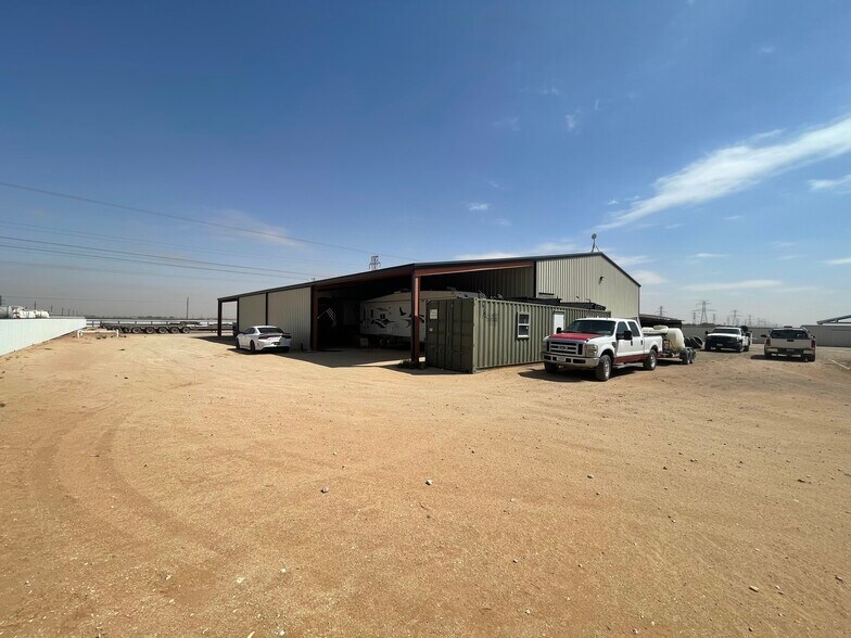 More Photos Of 10916 E Cottonwood Rd, Gardendale Warehouse For Lease