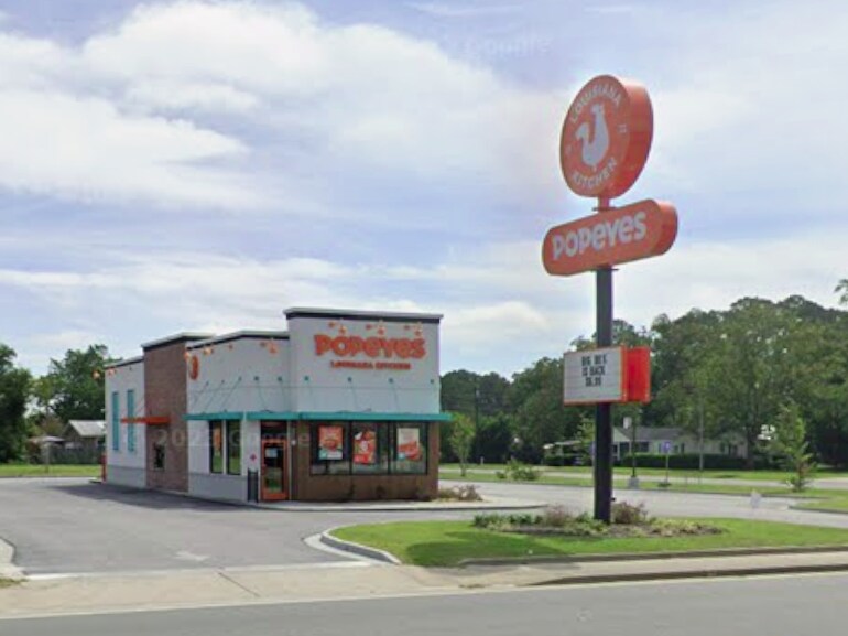 Primary Photo Of 606 S Pierce St, Alma Fast Food For Lease