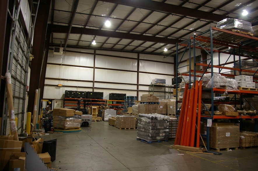 More Photos Of 3371 Martin Farm Rd, Suwanee Warehouse For Sale