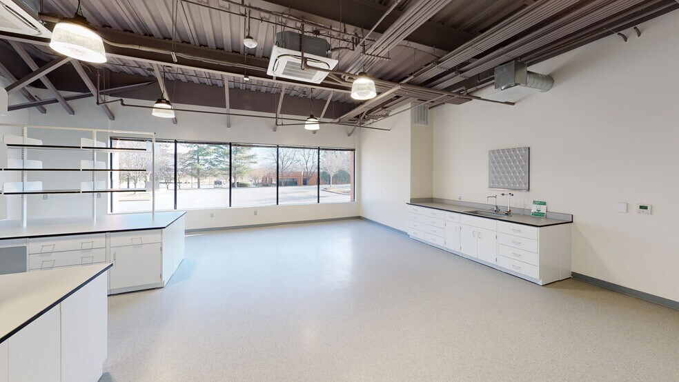 More Photos Of 7495 New Horizon Way, Frederick Research And Development For Lease