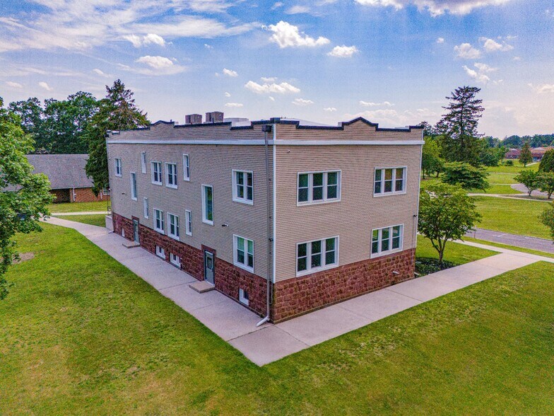 More Photos Of 1835 E Landis Ave, Vineland Office Residential For Lease