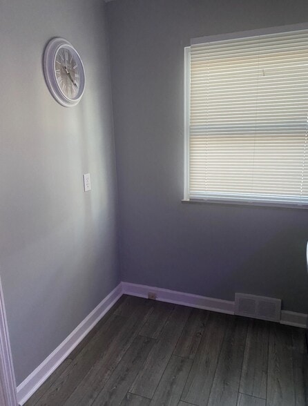 More Photos Of 5120 Glenwood Ave, Youngstown Apartments For Sale