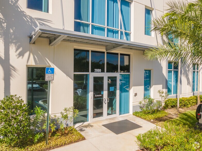 More Photos Of 2000 NW 150th Ave, Pembroke Pines Office For Lease