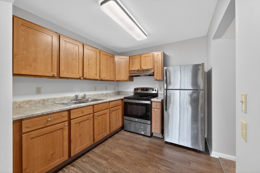 More Photos Of 3345 Military St, Port Huron Apartments For Sale