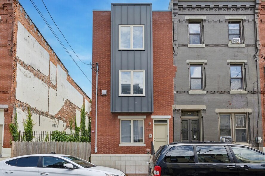 Primary Photo Of 923 N 19th St, Philadelphia Apartments For Sale