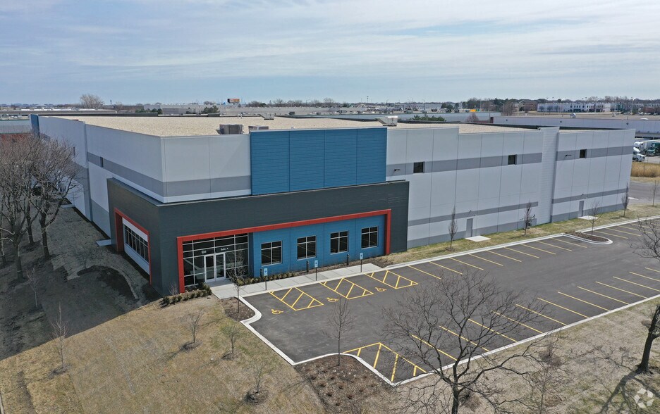 More Photos Of 1235 N Mittel Blvd, Wood Dale Distribution For Lease