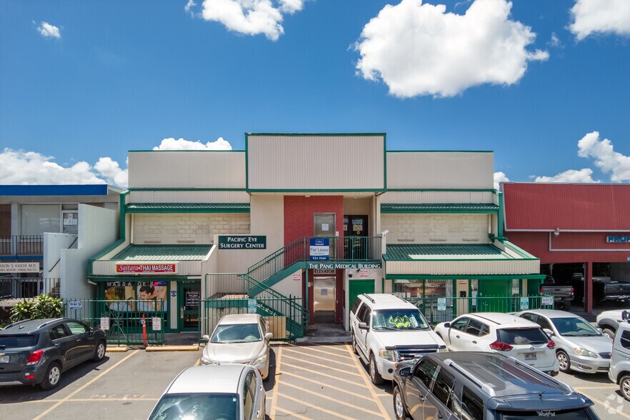 More Photos Of 94-871 Farrington Hwy, Waipahu Storefront Retail Office For Lease
