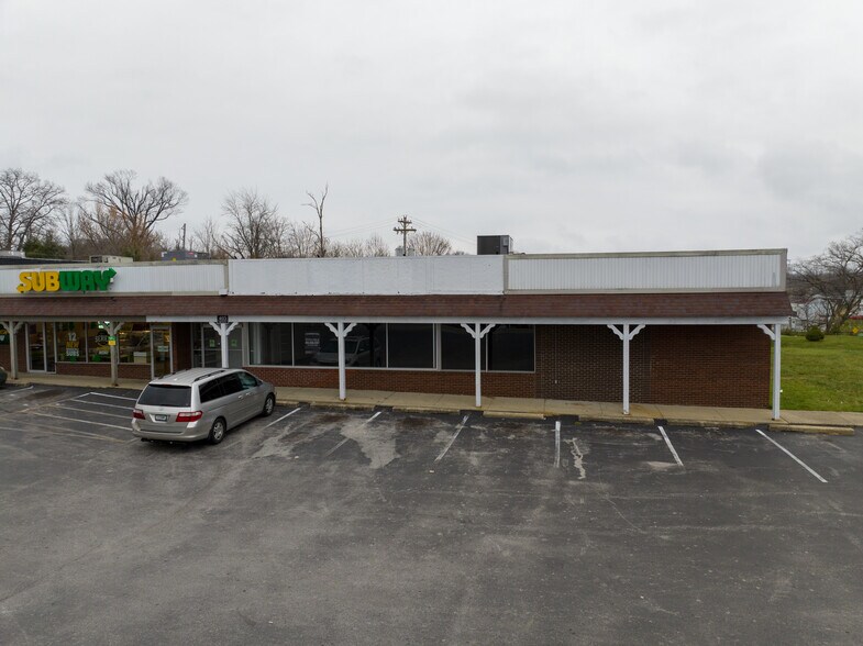 More Photos Of 401 SW 1st St, Paoli Unknown For Lease