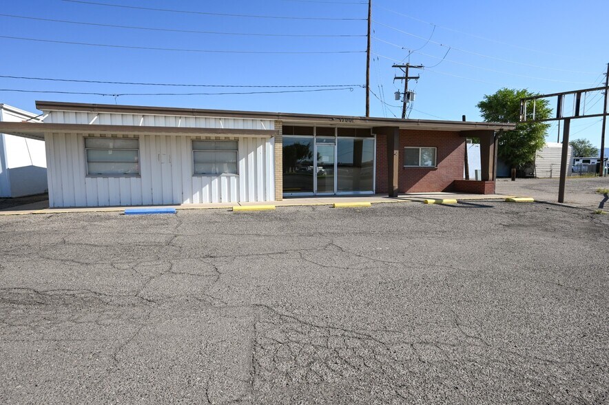 More Photos Of 1700 I 70 Business Loop, Grand Junction Flex For Lease