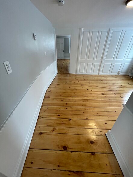 More Photos Of 3 Portsmouth Ave, Exeter General Retail For Lease