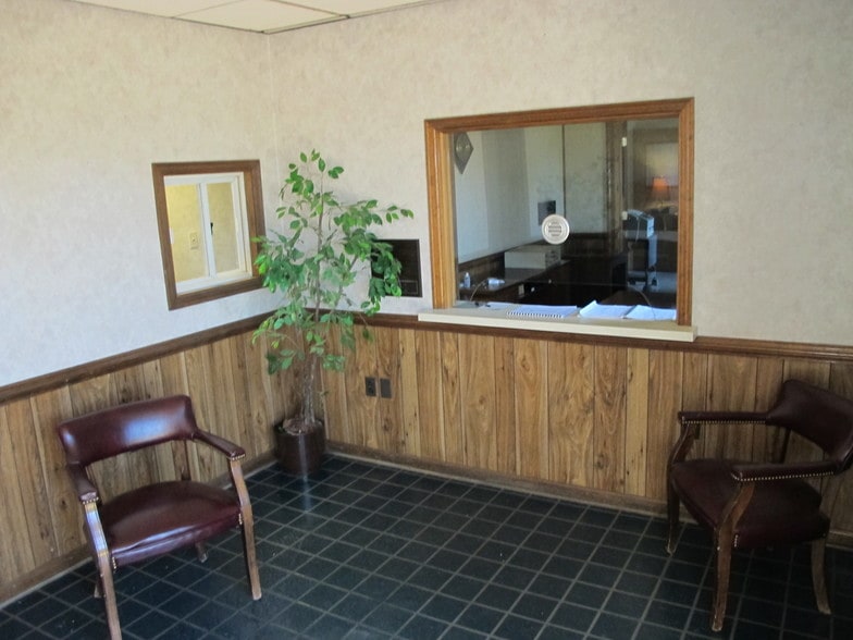 More Photos Of 3022 Carroll Ave, Lynchburg Warehouse For Sale