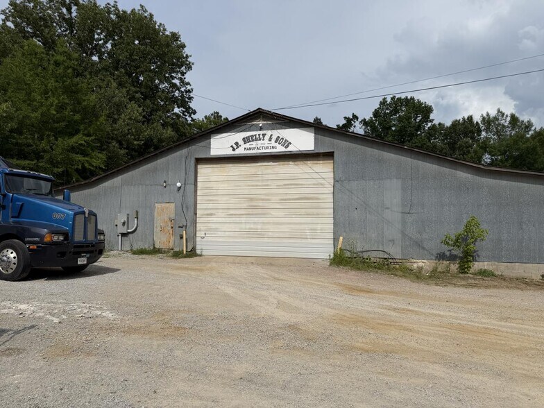 More Photos Of 114 Dogwood Ave, Middleton Auto Repair For Sale