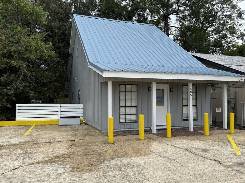 Primary Photo Of 585 S Morrison Blvd, Hammond Office For Lease