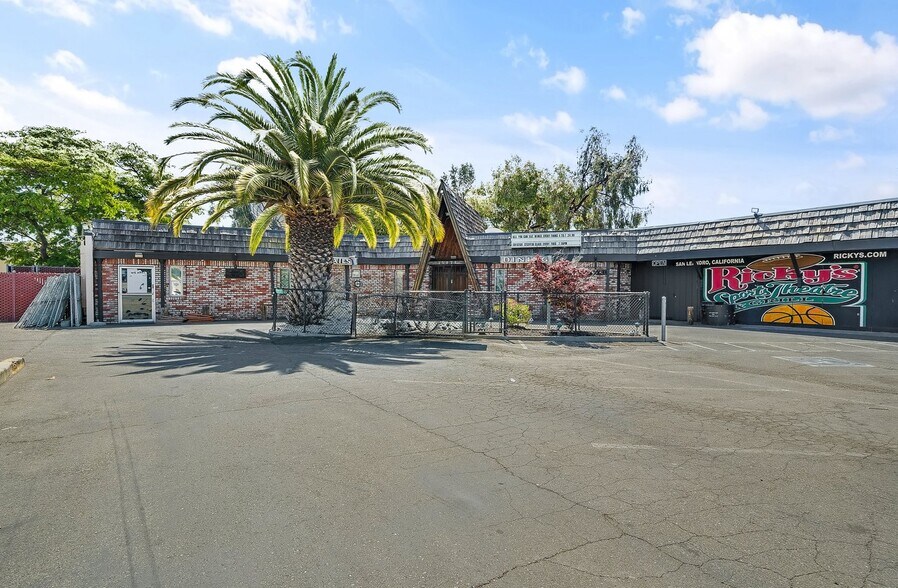 More Photos Of 15028 Hesperian Blvd, San Leandro Freestanding For Sale