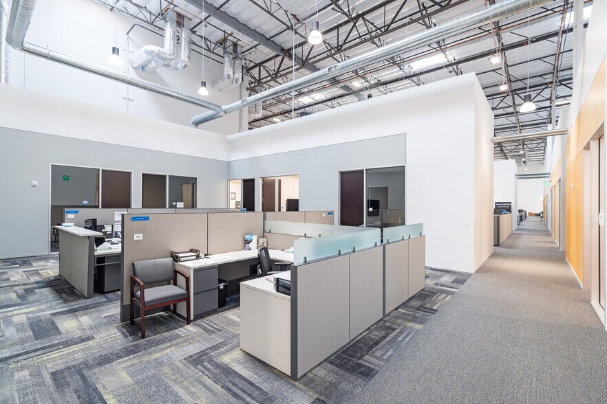 More Photos Of 2882 Whiptail Loop E, Carlsbad Warehouse For Lease