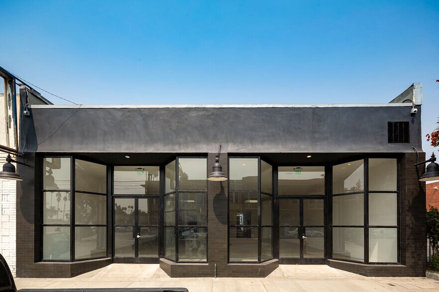 Primary Photo Of 2131 W Jefferson Blvd, Los Angeles Office For Lease