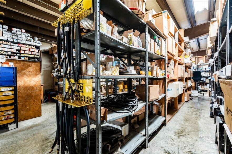 More Photos Of 368 Central Ave, Albany Auto Repair For Sale