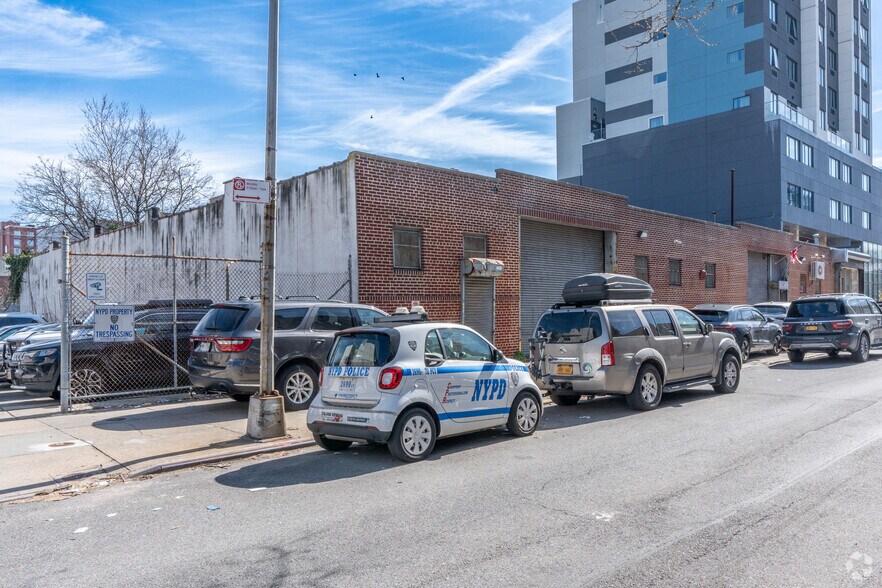 More Photos Of 149-157 29th St, Brooklyn Warehouse For Lease